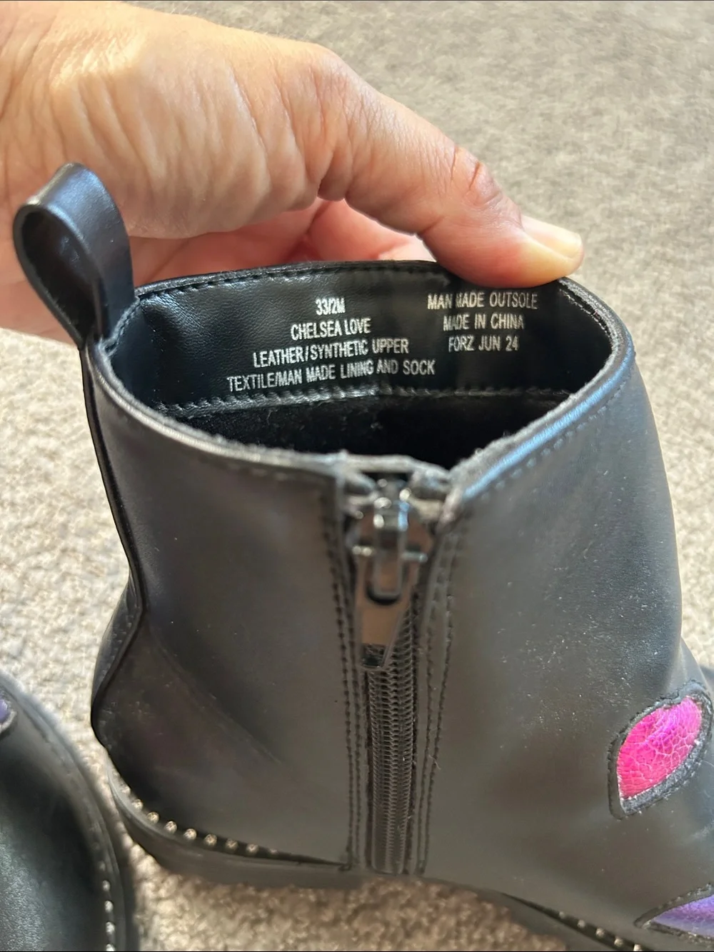Kurt Geiger - kids Chelsea Love Black Leather Heart Accent Zip Boots
